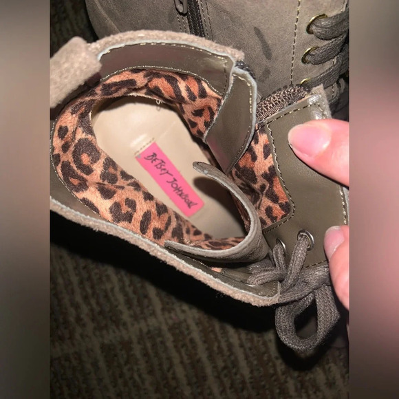 Y2k indie Sleeze Betsey Johnson booties green lace up designer vintage $300 - Picture 5 of 6